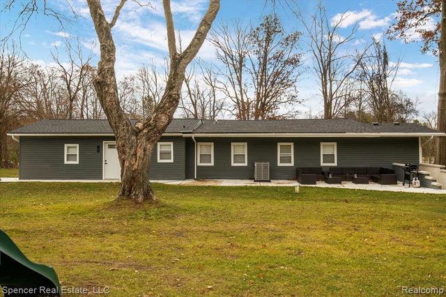7669 S Eston Road, Clarkston, MI 48348