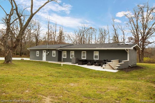 7669 S Eston Road, Clarkston, MI 48348