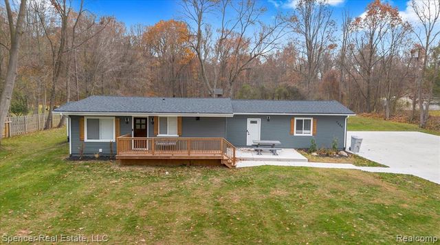 7669 S Eston Road, Clarkston, MI 48348