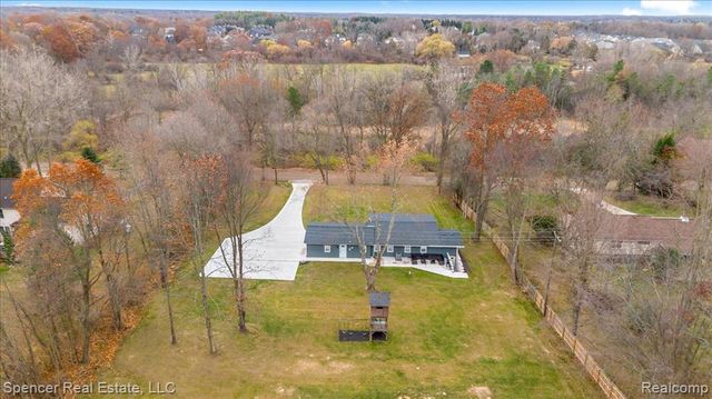 7669 S Eston Road, Clarkston, MI 48348