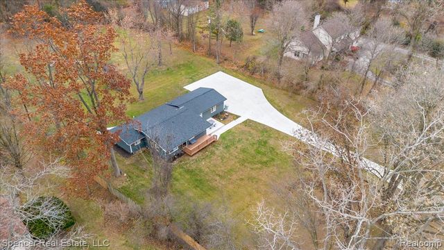 7669 S Eston Road, Clarkston, MI 48348