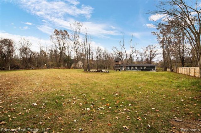 7669 S Eston Road, Clarkston, MI 48348