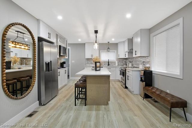 7669 S Eston Road, Clarkston, MI 48348