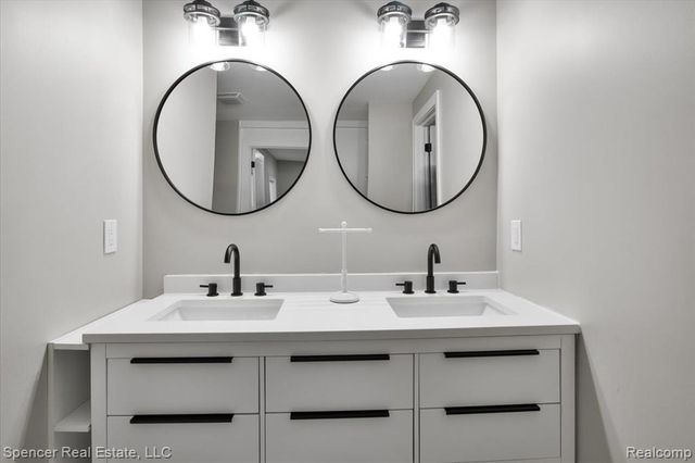 7669 S Eston Road, Clarkston, MI 48348