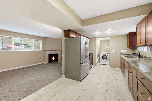 2569 E CANTERBURY LN, Cottonwood Heights, UT 84121