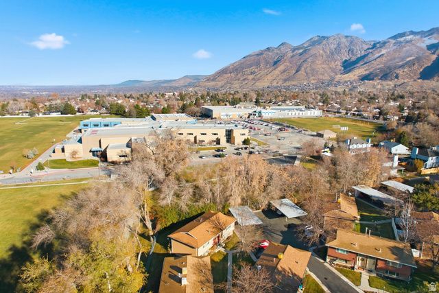 2569 E CANTERBURY LN, Cottonwood Heights, UT 84121