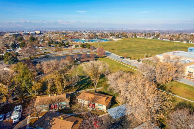 2569 E CANTERBURY LN, Cottonwood Heights, UT 84121