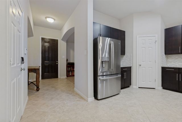 711 Cedarview Drive, Garland, TX 75040