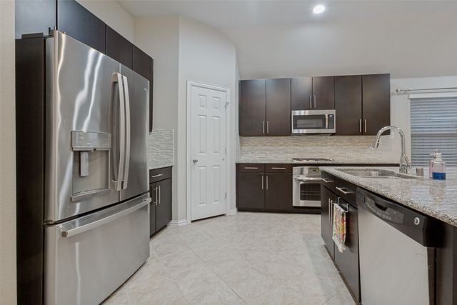 711 Cedarview Drive, Garland, TX 75040