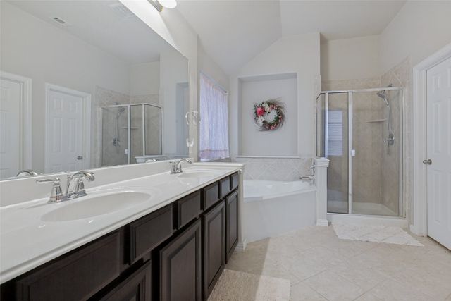 711 Cedarview Drive, Garland, TX 75040