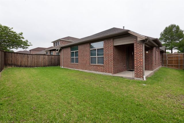 711 Cedarview Drive, Garland, TX 75040