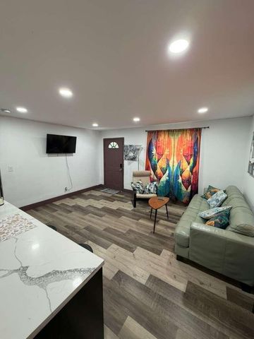 325 NW 135th Street, North Miami, FL 33168