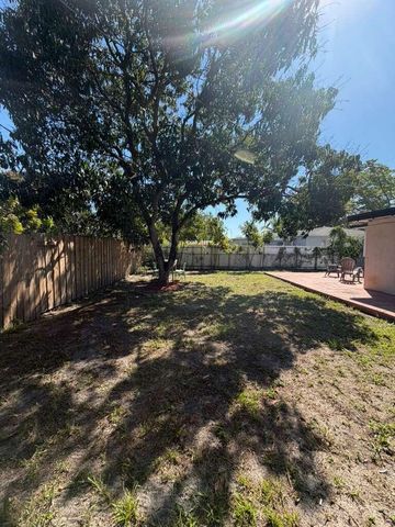 325 NW 135th Street, North Miami, FL 33168