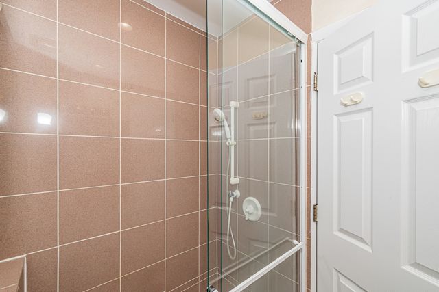 3254 N NAGLE Avenue, Chicago, IL 60634