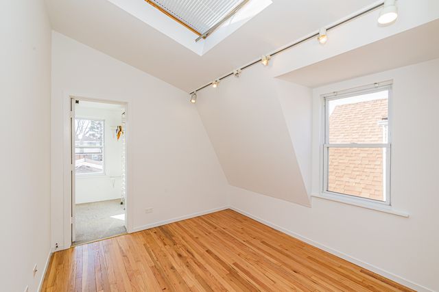 3254 N NAGLE Avenue, Chicago, IL 60634