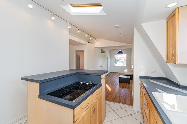 3254 N NAGLE Avenue, Chicago, IL 60634