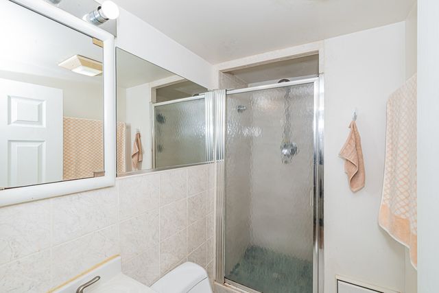 3254 N NAGLE Avenue, Chicago, IL 60634