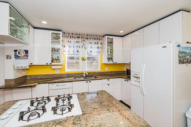 3254 N NAGLE Avenue, Chicago, IL 60634