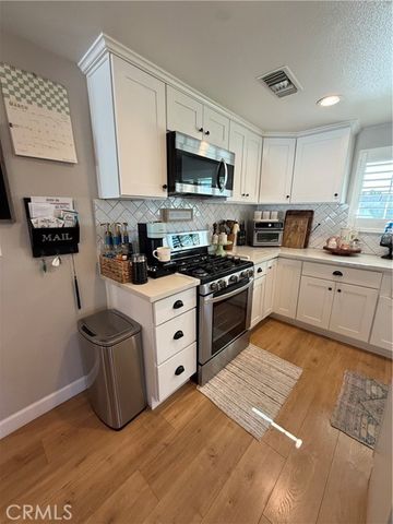 2869 Kathleen, Riverside, CA 92506