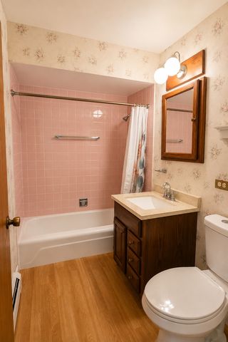 1243 Washington Street E C304, Des Plaines, IL 60016