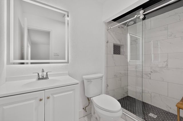 1813 Legend, Garland, TX 75040