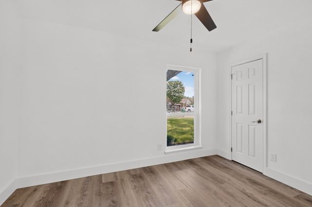1813 Legend, Garland, TX 75040
