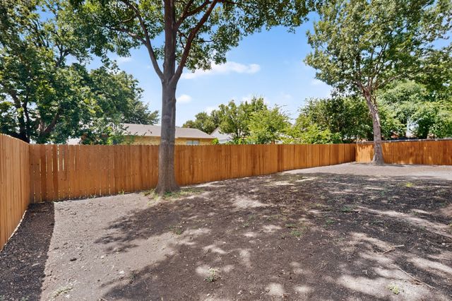 1813 Legend, Garland, TX 75040
