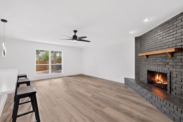 1813 Legend, Garland, TX 75040