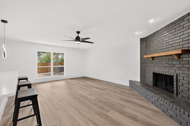 1813 Legend, Garland, TX 75040