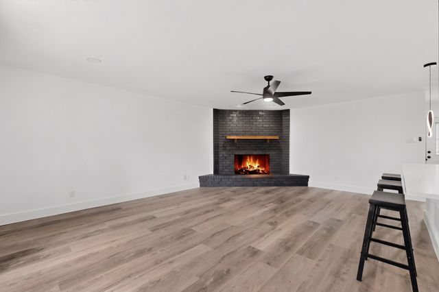 1813 Legend, Garland, TX 75040