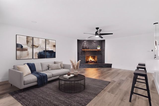 1813 Legend, Garland, TX 75040