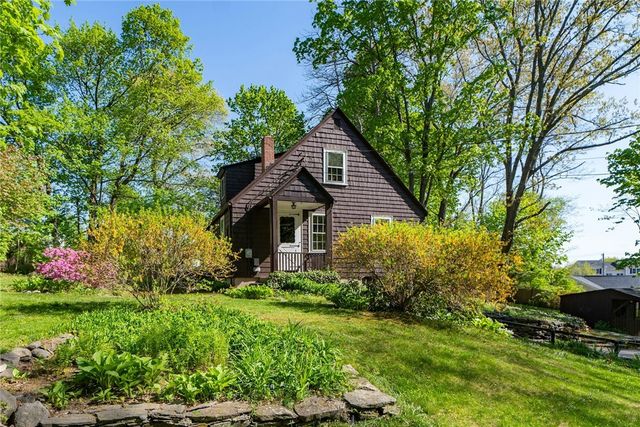 43 Cowesett Road, Warwick, RI 02886