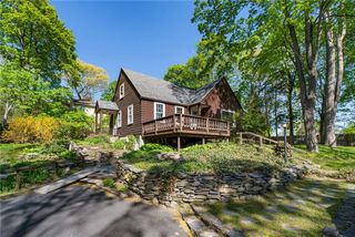 43 Cowesett Road, Warwick, RI 02886