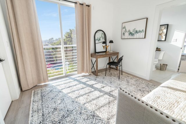 51 SE 19th Avenue 301, Deerfield Beach, FL 33441