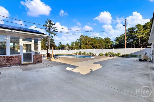 176 E 7th Street, Meldrim, GA 31318