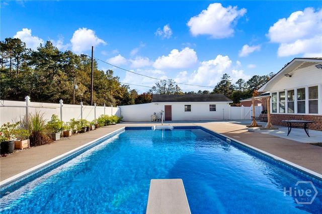 176 E 7th Street, Meldrim, GA 31318