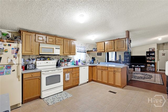 176 E 7th Street, Meldrim, GA 31318