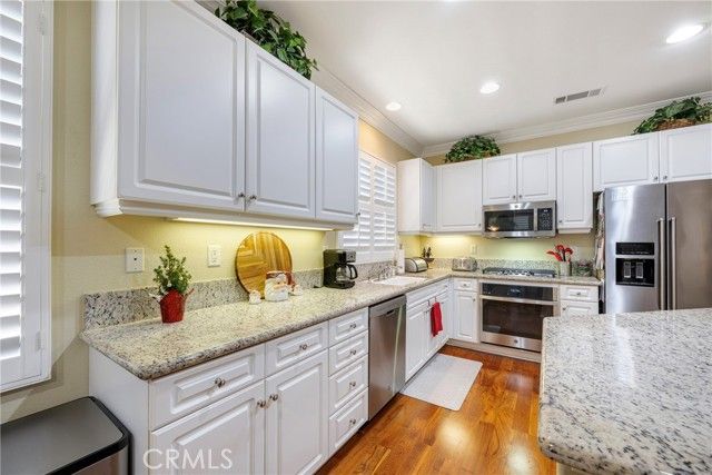 27956 Crystal Spring, Menifee, CA 92584