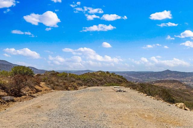 13710 Calle Del Sol, Jamul, CA 91935