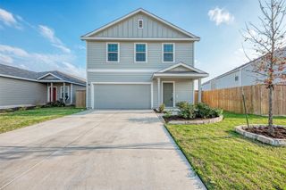 817 Circle WAY, Jarrell, TX 76537