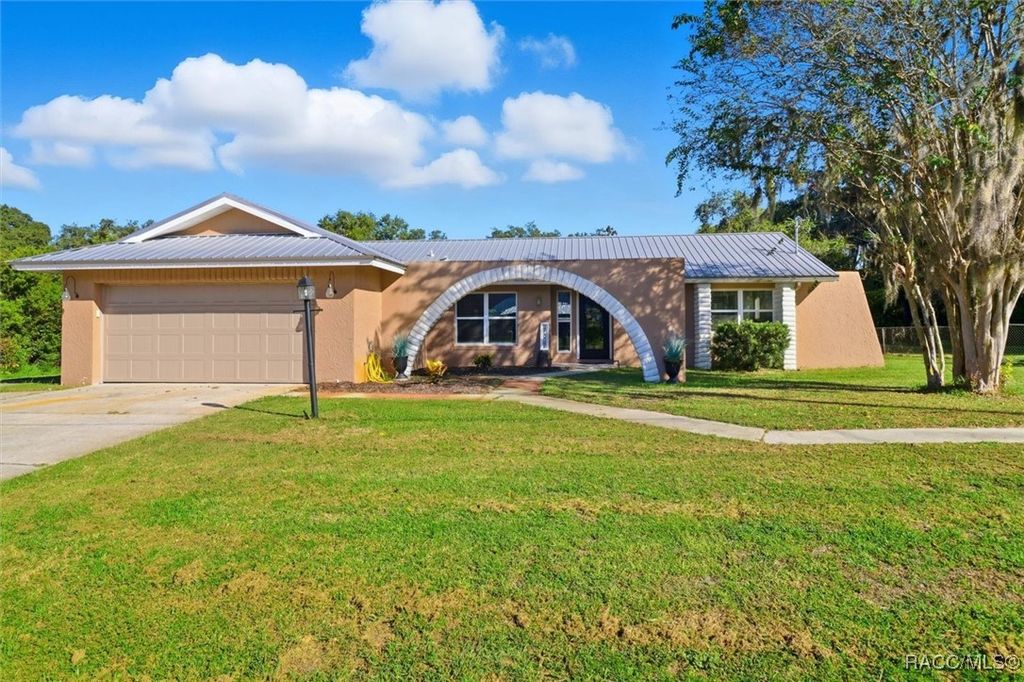 9711 E Monica Court, Inverness, FL 34450