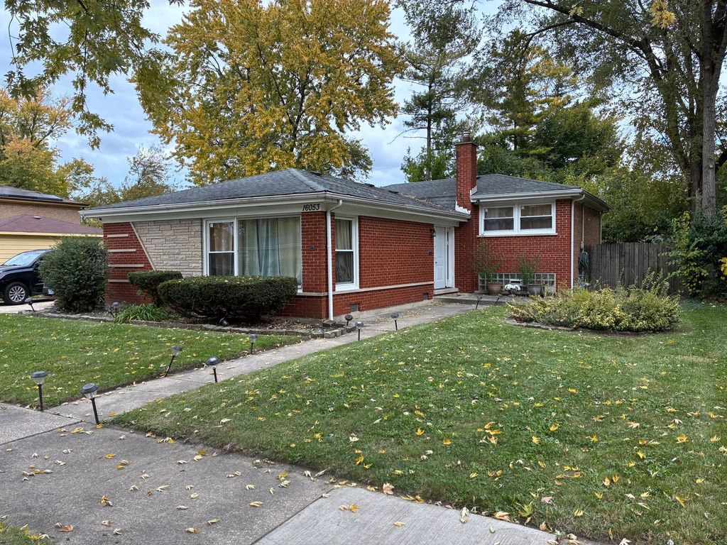 16053 University Avenue, South Holland, IL 60473