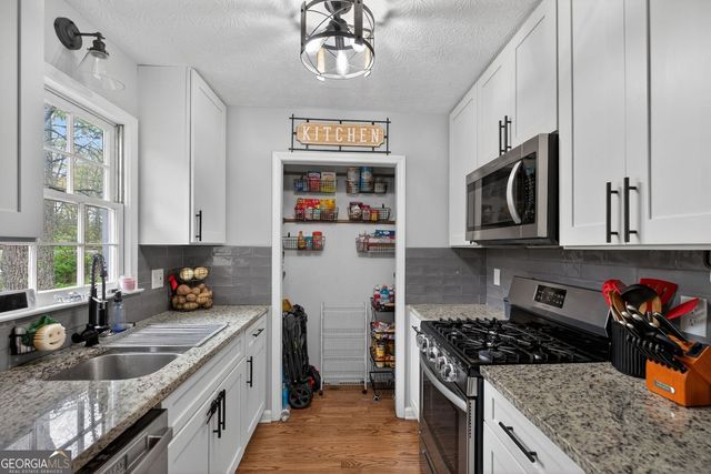 28 Stone Edge Drive, Hiram, GA 30141