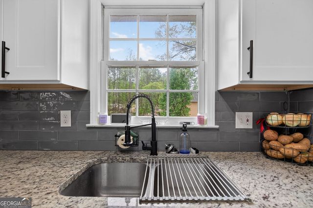 28 Stone Edge Drive, Hiram, GA 30141