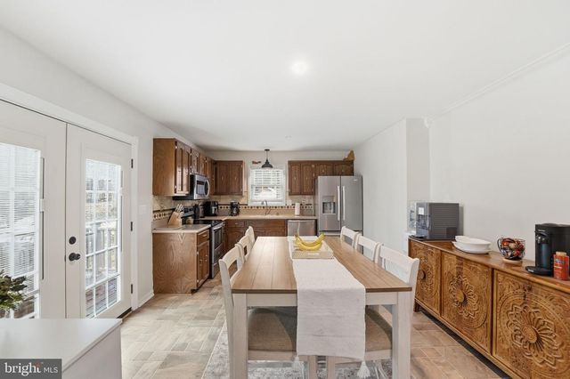 207 LAUREL DR, Cross Junction, VA 22625