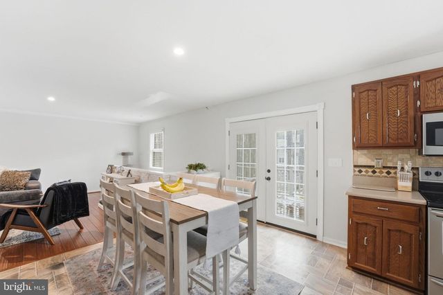 207 LAUREL DR, Cross Junction, VA 22625