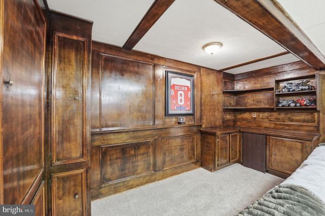 207 LAUREL DR, Cross Junction, VA 22625