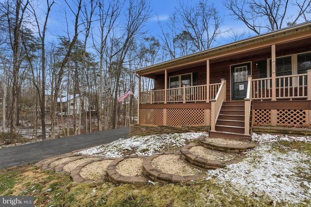 207 LAUREL DR, Cross Junction, VA 22625