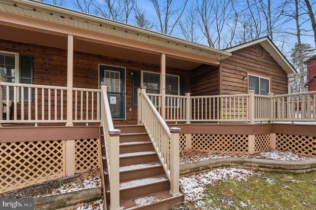 207 LAUREL DR, Cross Junction, VA 22625