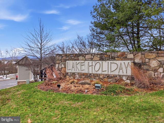 207 LAUREL DR, Cross Junction, VA 22625